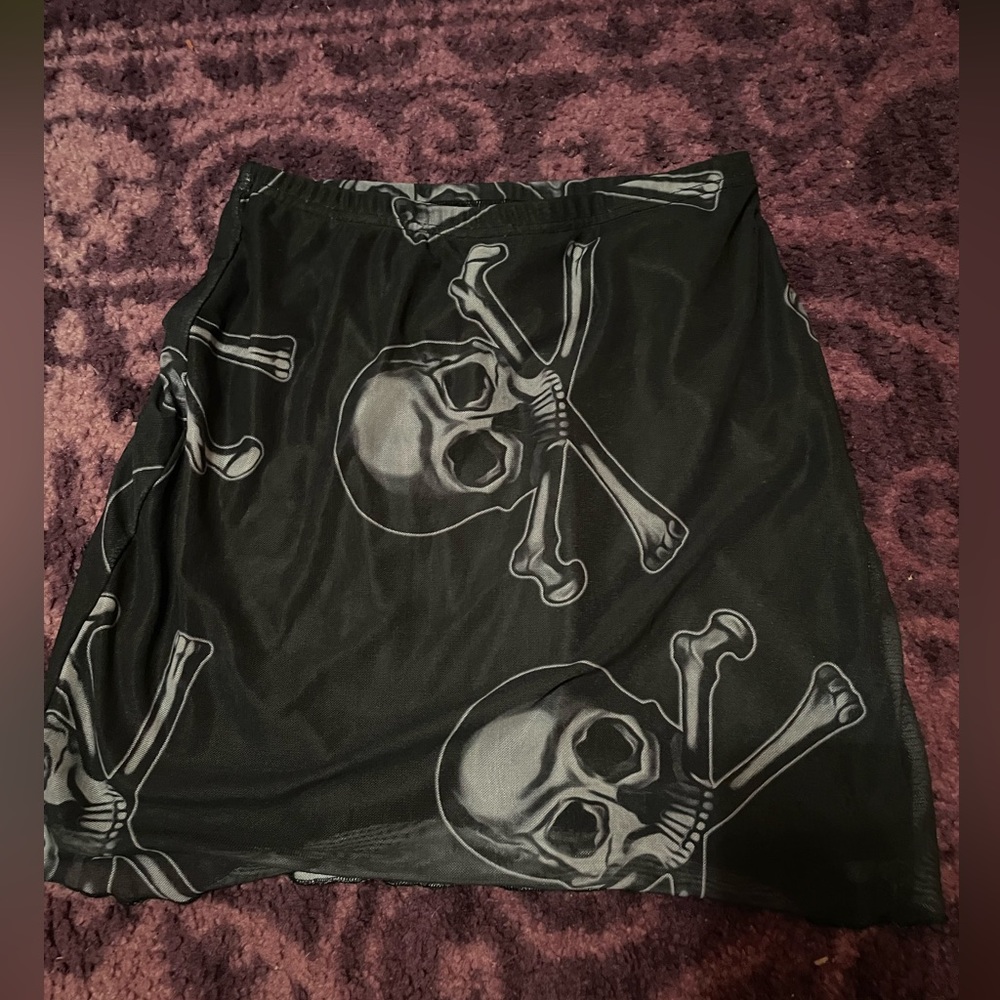 skull skirt